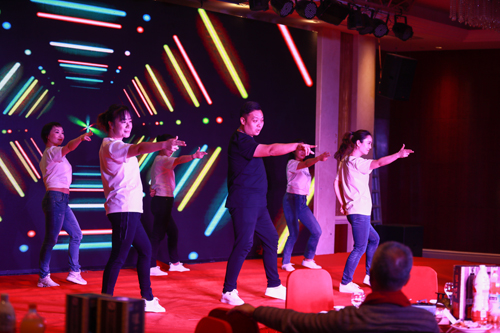 1551754513107412.jpg 大禹漢光2018年“同心同行,共創(chuàng)未來”主題年會圓滿成功